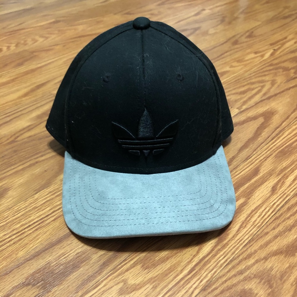 Adidas snap back